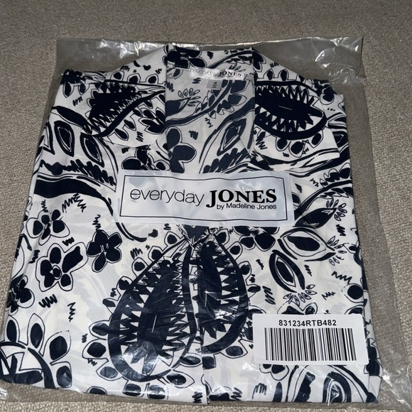 Everyday Jones Blue White Floral Collared Paisley Crossover Blouse M - Picture 2 of 2